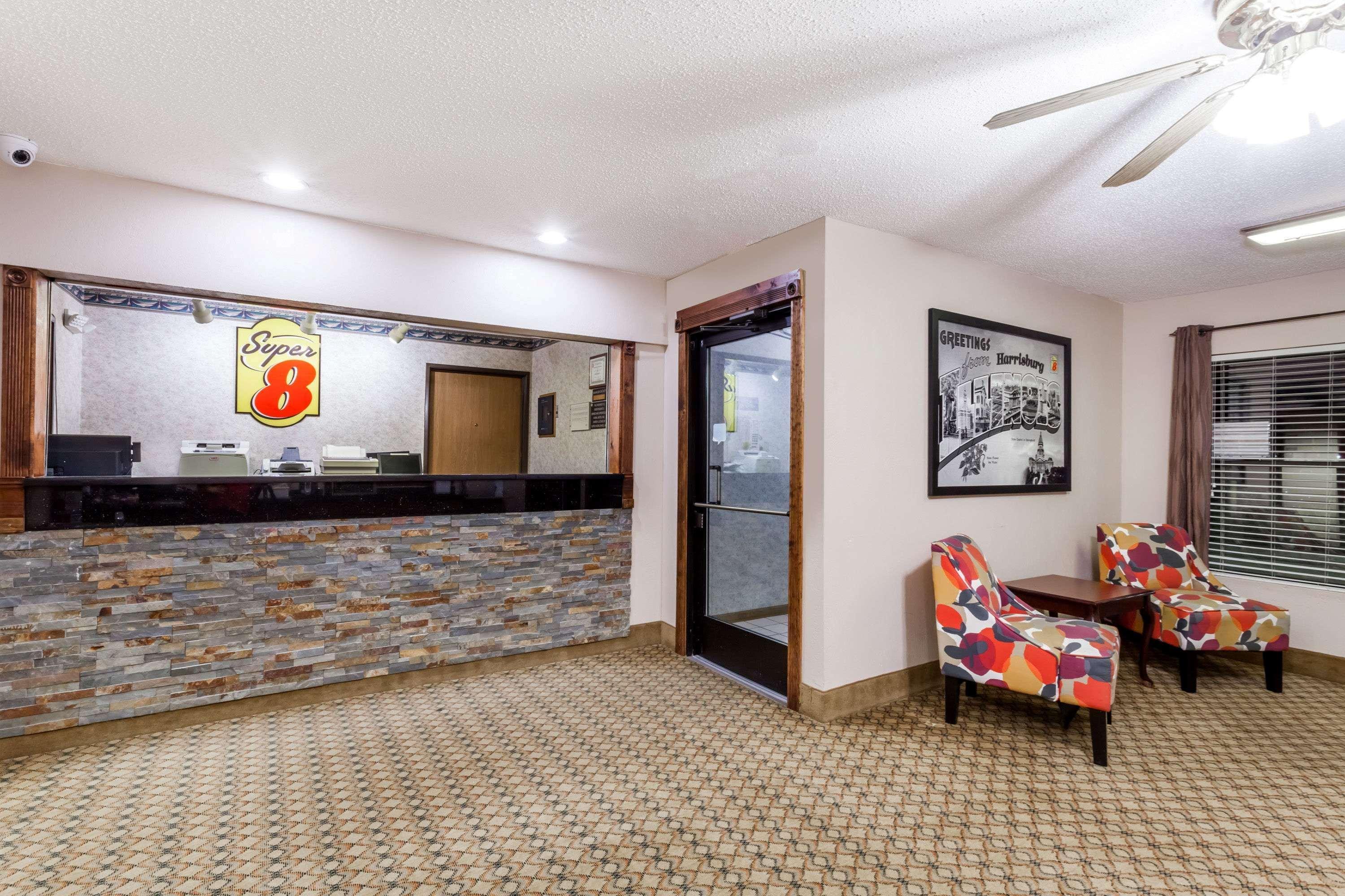 Super 8 By Wyndham Harrisburg Hotel Exterior foto