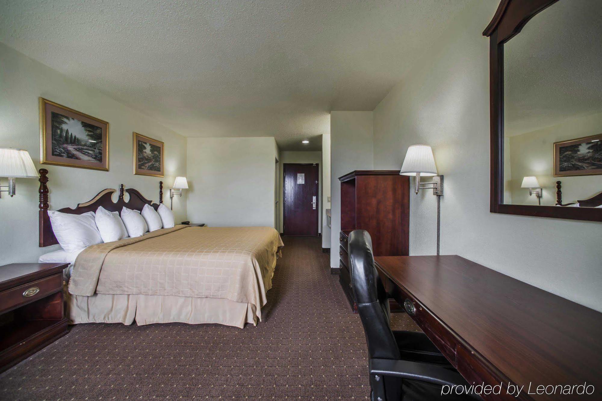 Super 8 By Wyndham Harrisburg Hotel Exterior foto